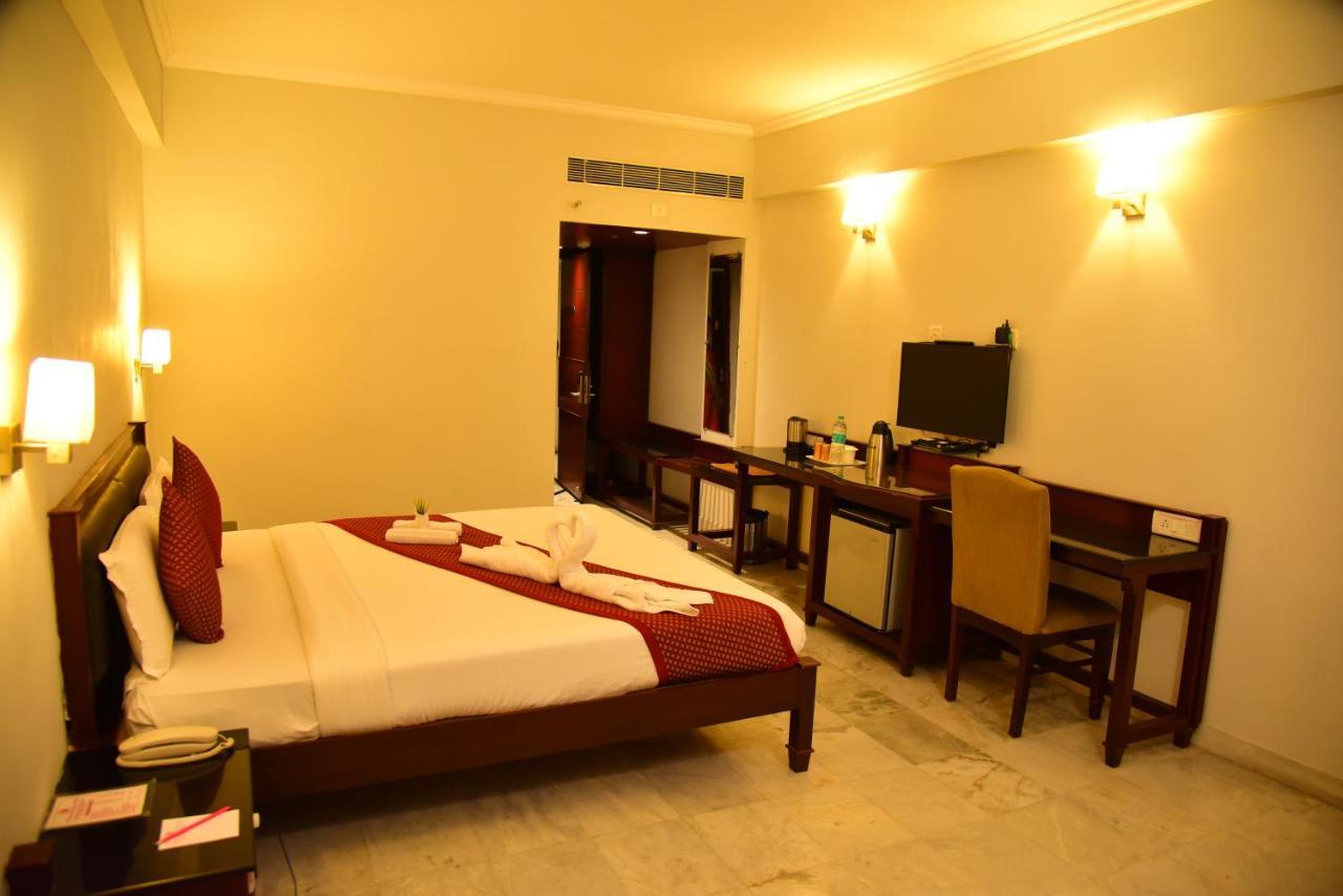 The Bhimas Residency Hotels Tirupati Kültér fotó